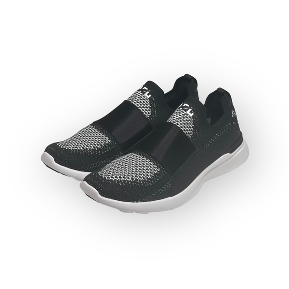 new APL 𖤐 Techloom Bliss Knit Lightweight Running Sneakers 𖤐 Black White 𖤐 6M - Picture 8 of 17